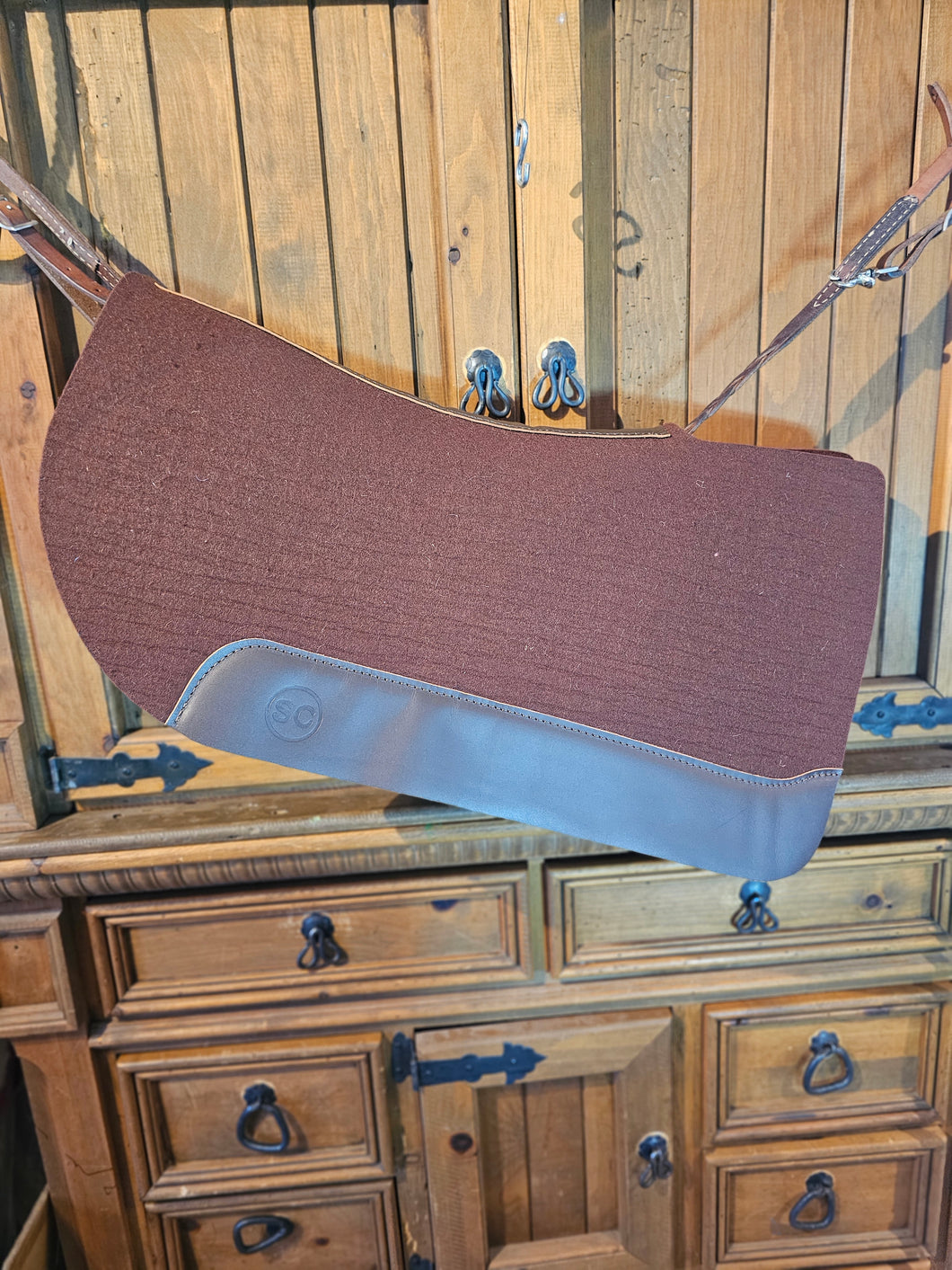 Brown B racer saddle pad