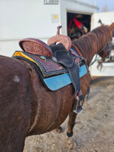 Load image into Gallery viewer, Tatum lightweight saddle

