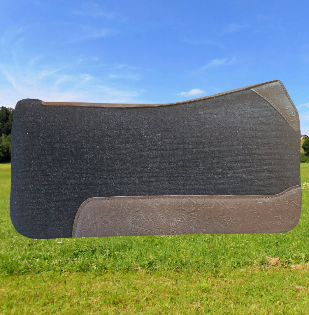 Black raised wither pad